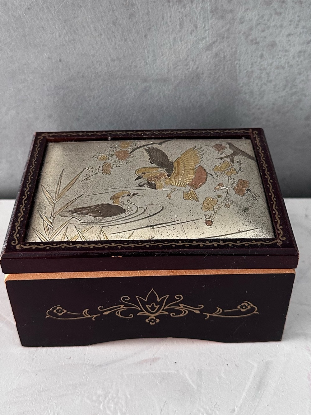 Vintage linden music jewelry box made in Japan